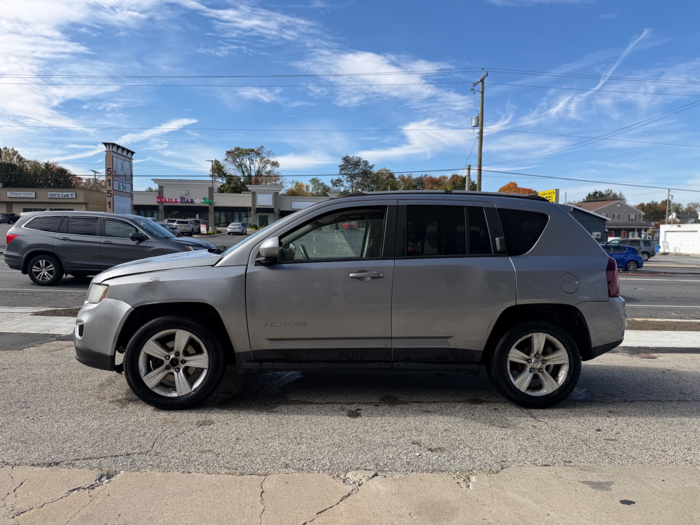 2016 Jeep Compass photo 2