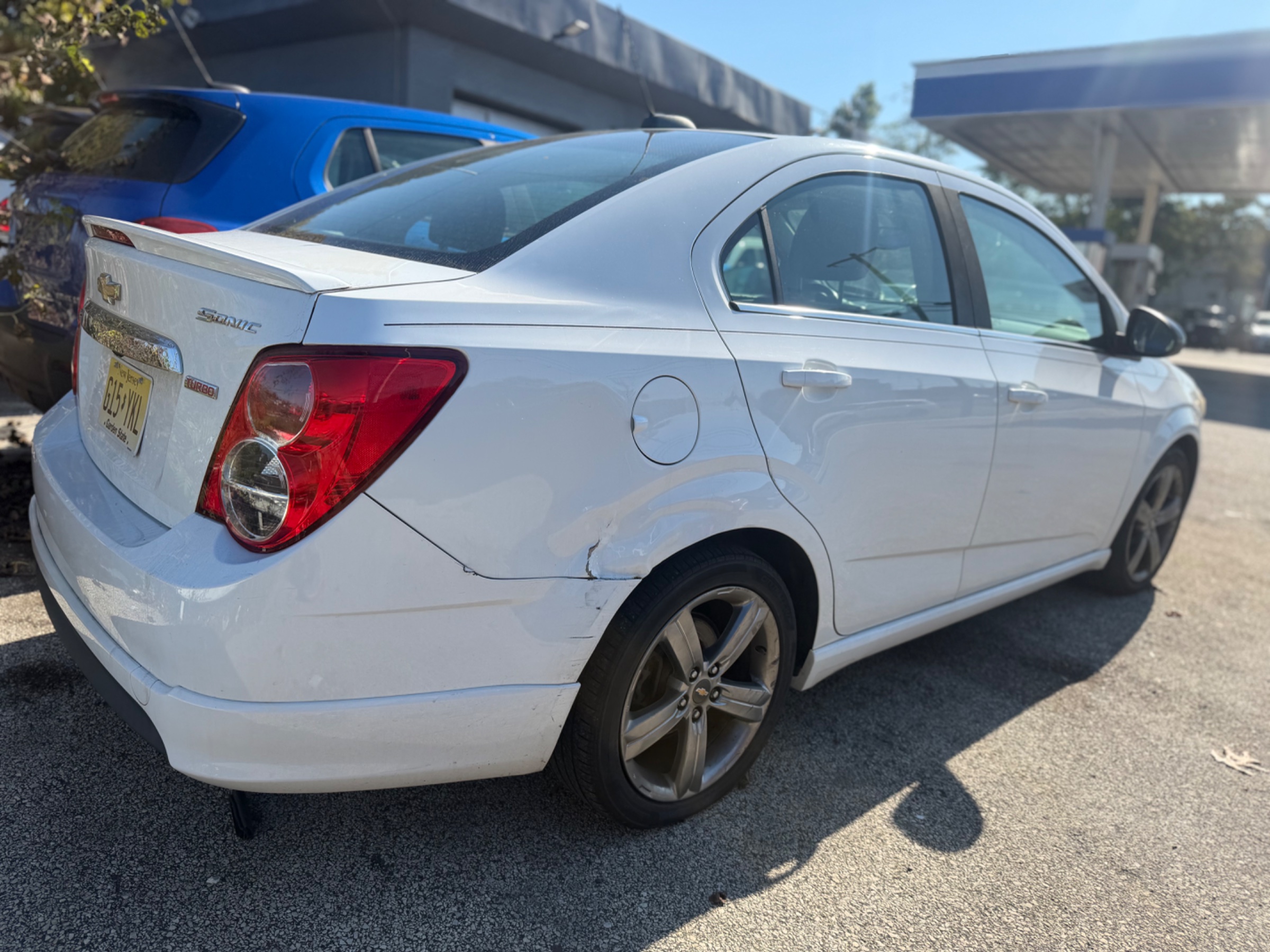 2015 CHEVROLET Sonic photo 4